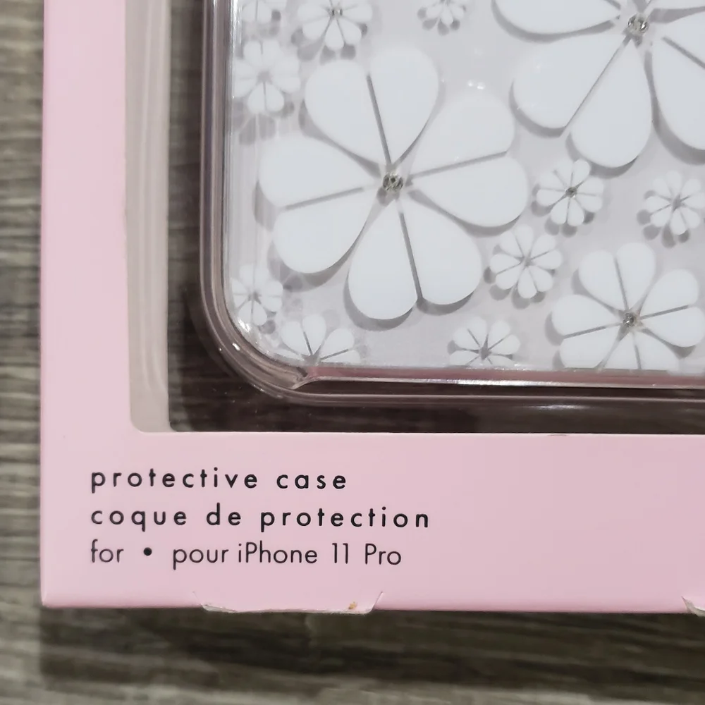 Kate Spade iPhone 11 Pro Case Floral 🌸 - Picture 2 of 2